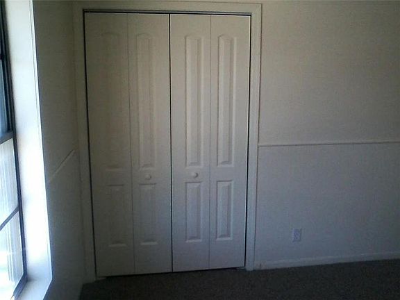 2nd image of 3905 Bucher Dr #B