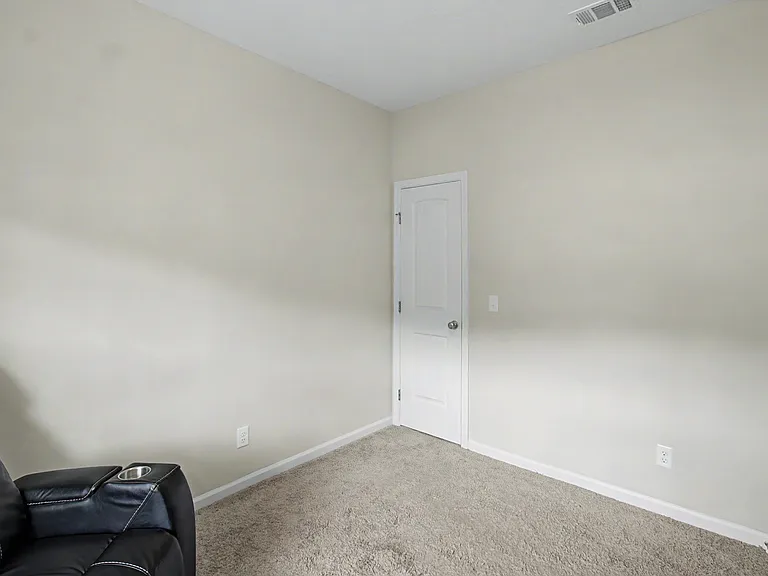 14 Herty Ln — Photo 4