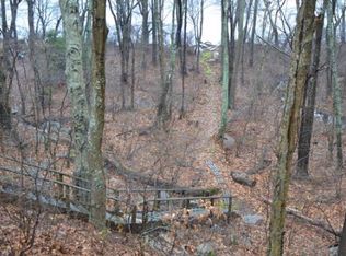 46 Legend Rock Rd, South Kingstown, RI 02879