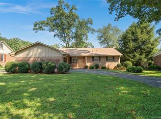 611 Georgia Ave, Statesville, NC 28677