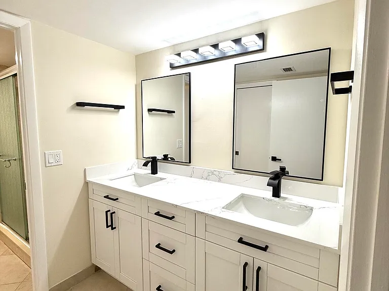 6649 Somerset Dr #205 — Photo 8