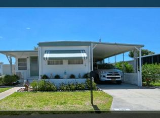 131 5th St W, Nokomis, FL 34275