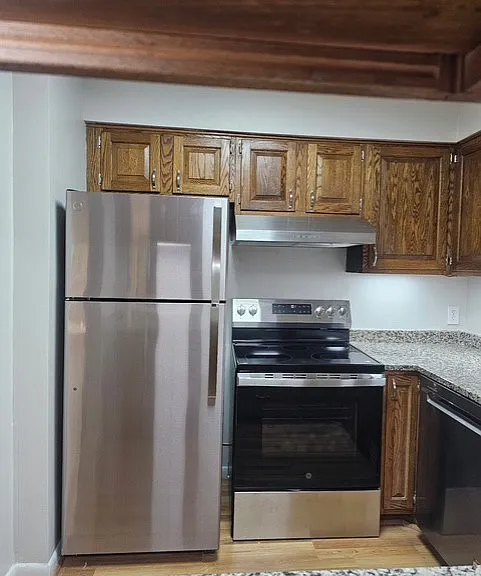 119 Albemarle Dr — Photo 14