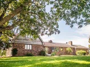 55080 Glover Rd, Glenwood, IA 51534