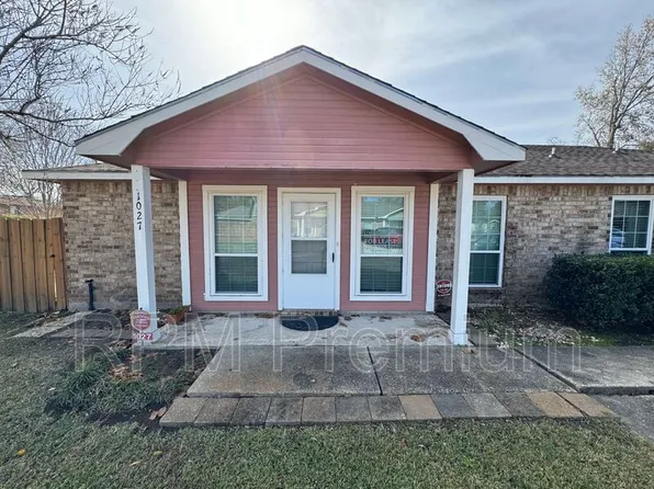 1027 Barrington Dr #A, Baker, LA 70714