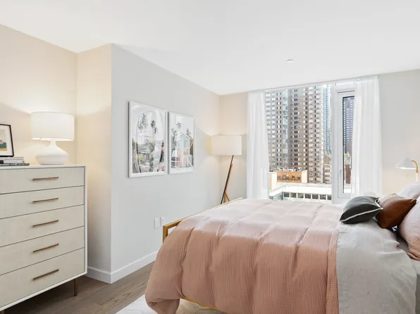 505 West 43rd Street 8H image 6 of 7