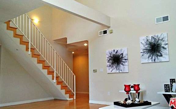 4th image of 625 S Berendo St Ph 7
