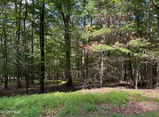 Cedar Ridge Rd, Hawley, PA 18428