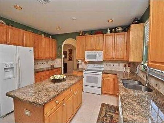 2nd image of 1131 Fairfield Meadows Dr