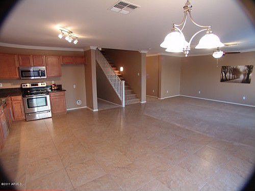 3rd image of 3301 W Santa Cruz Ave