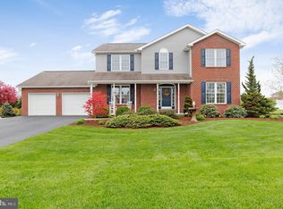 58 Summer Breeze Ln, Chambersburg, PA 17202