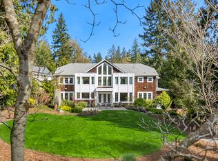 10417 NE Puget Bluff Ln, Bainbridge Island, WA 98110