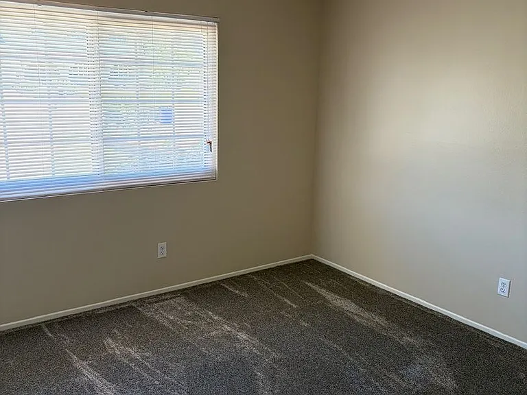 912 Purdue St — Photo 14