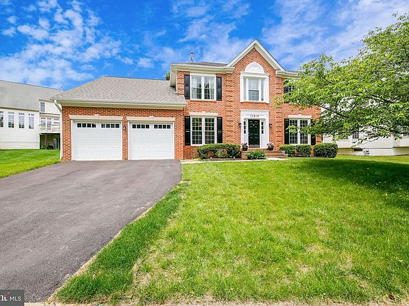 2nd image of 11415 Potomac Oaks Dr