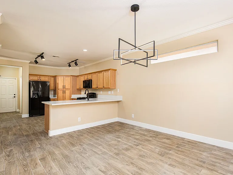8723 Evan Lilas St — Photo 8