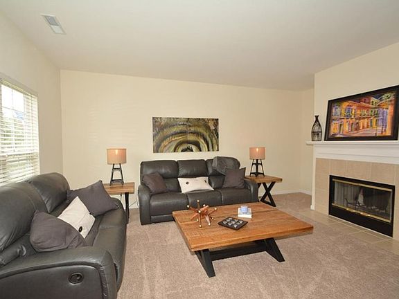 5th image of 1206 Middlebury Dr
