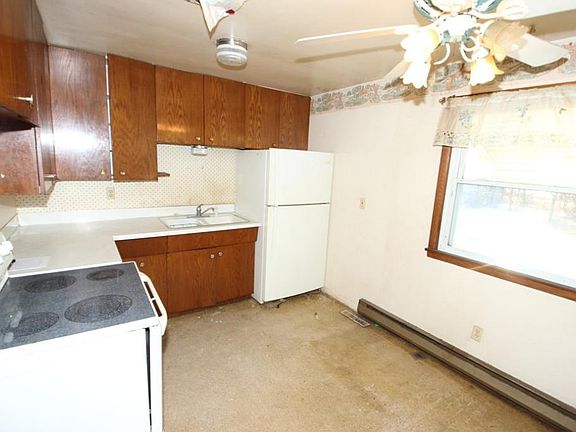 4th image of 1031 38th Ave N