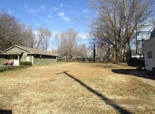 424 E Bridge St, Mulvane, KS 67110