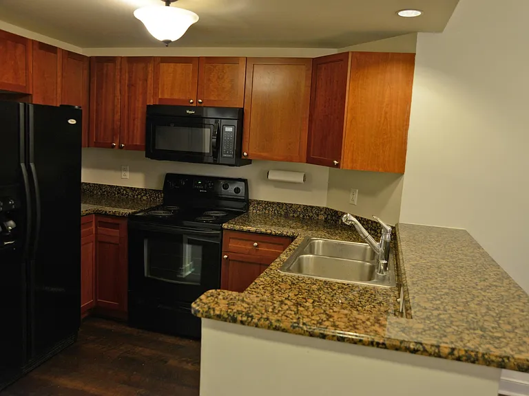 777 7th St NW #1015 — Photo 6