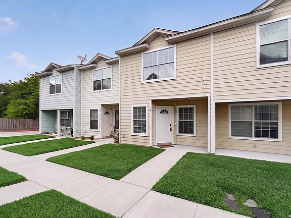 2nd image of 10 Bratton Dr