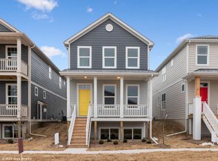 2701 165th Ln, Clive, IA 50325