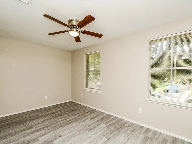 8826 Pecan Place Dr — Photo 19