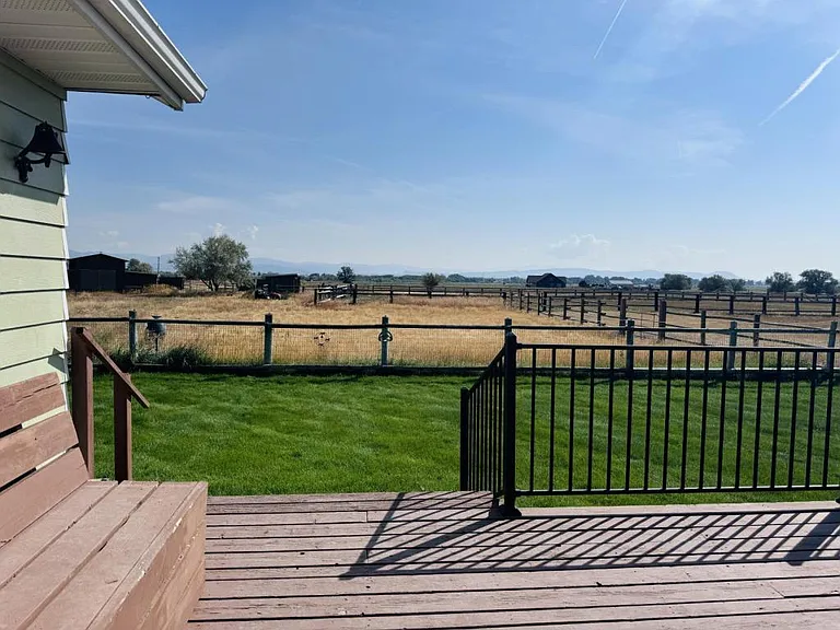 3675 Juniper Dr — Photo 22