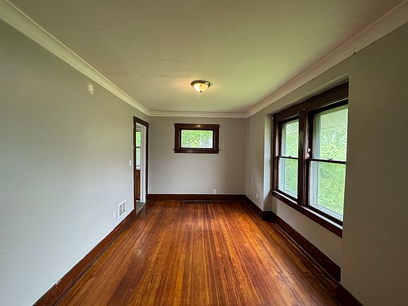 5th image of 1481 North St