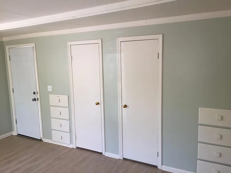 707 Twin Lakes Dr — Photo 2
