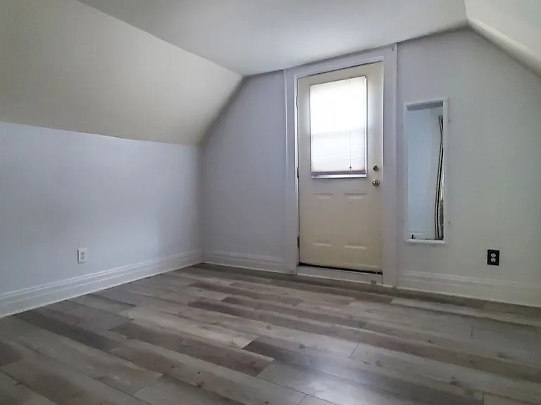 184 Saint James Pl #3 — Photo 4