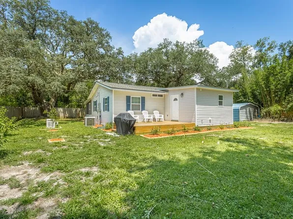 2332 Enabob St, Lanark Village, FL 32323