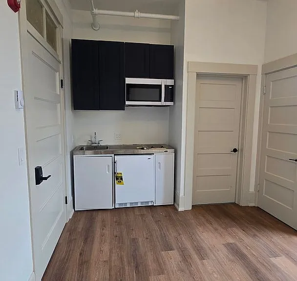 500 B St — Photo 4