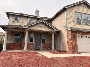 2413 Simon Cir, Corona, CA 92879