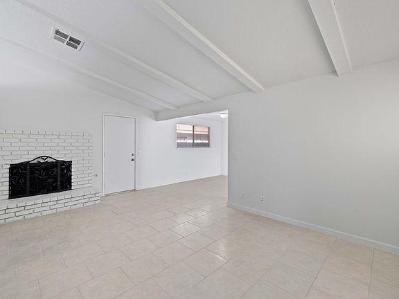 4th image of 44415 Palm Vista Ave
