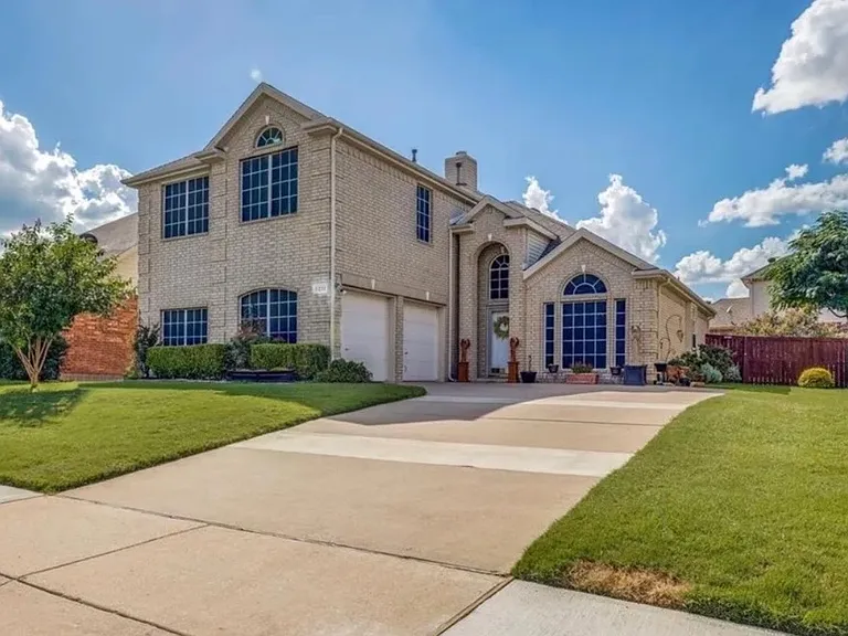 5231 Kathryn Dr — Photo 5