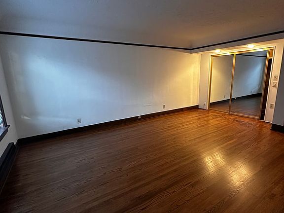 5th image of 2933 2nd Ave APT 307