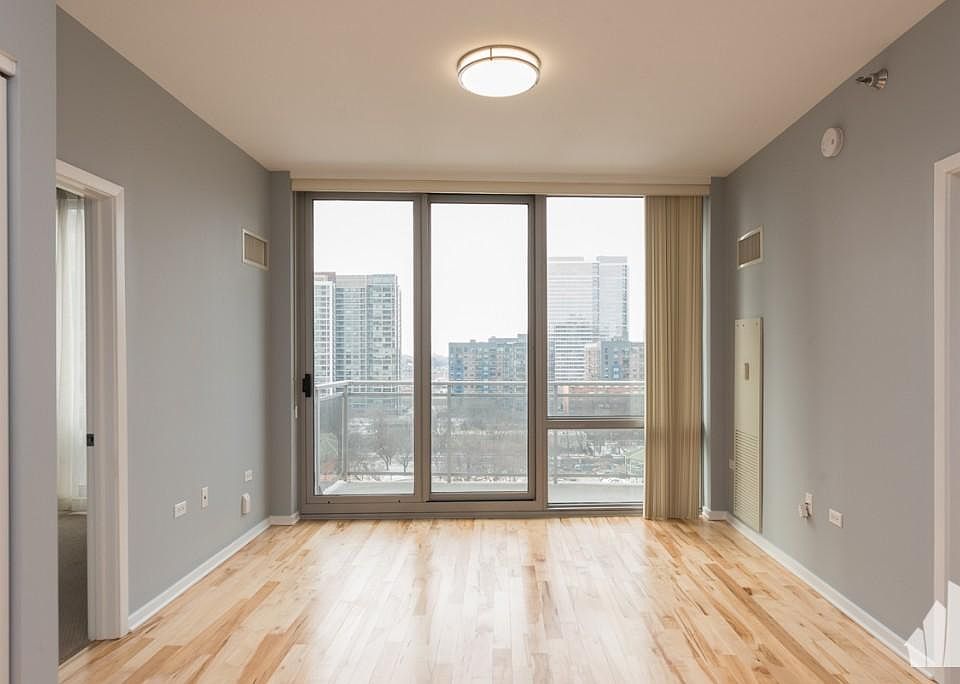 1st image of 1 E 8th St #1003F