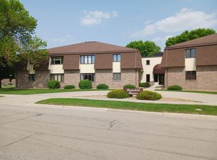 809 Maplehill Dr APT A-3, Albert Lea, MN 56007