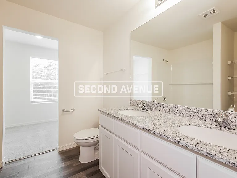 1912 Tanager Ave — Photo 9