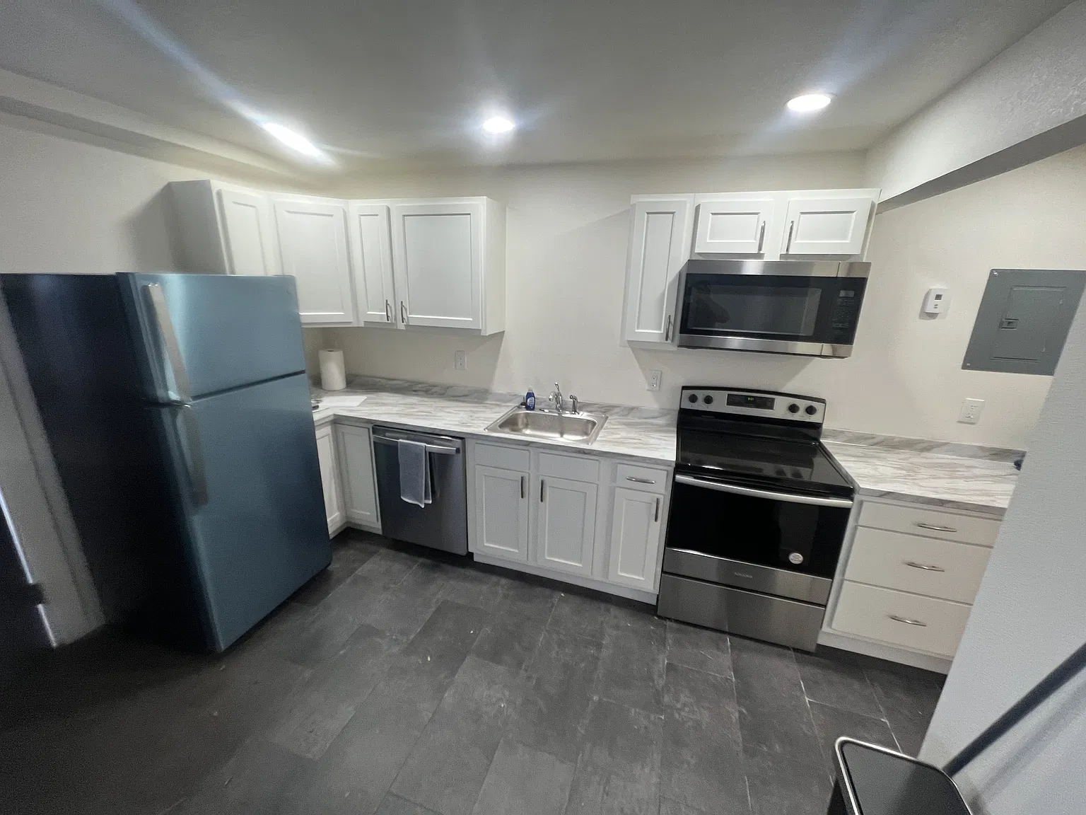 205 South 3rd Avenue - 5 — Photo 3