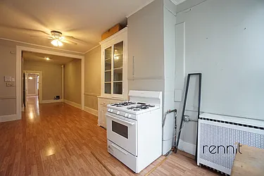 Rented by Rennit Inc.