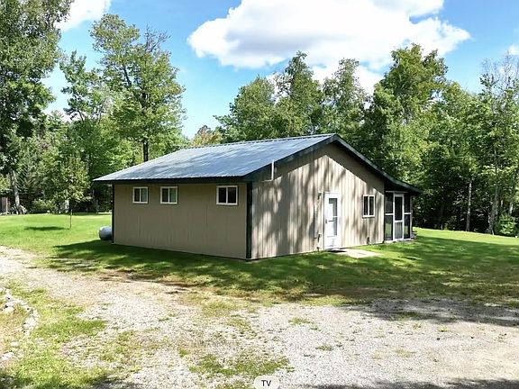 4th image of 2964 Chaps Rd