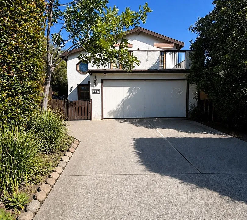 227 Jesmary Ln