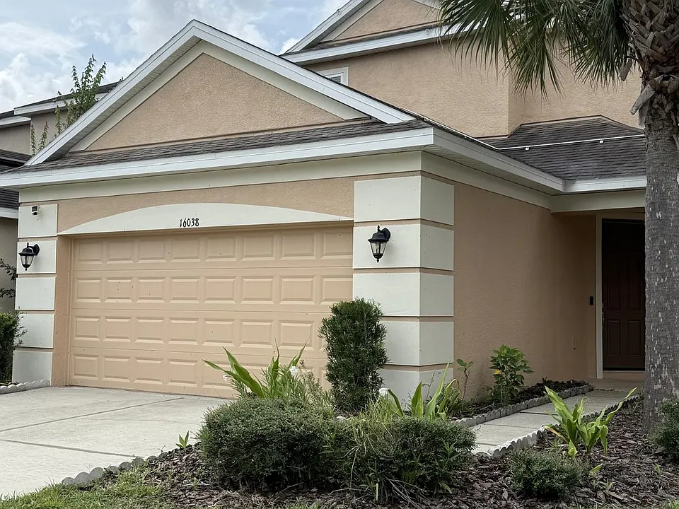 16038 Bella Woods Dr