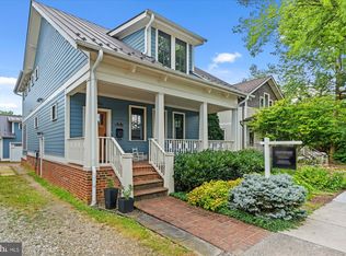 9 E Walnut St, Alexandria, VA 22301