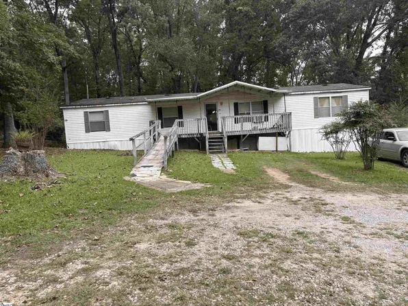 491 Spruce St, Pacolet, SC 29372
