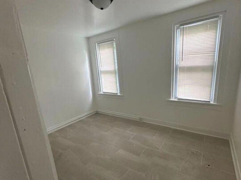 2nd image of 224 E 24th St Floor 2