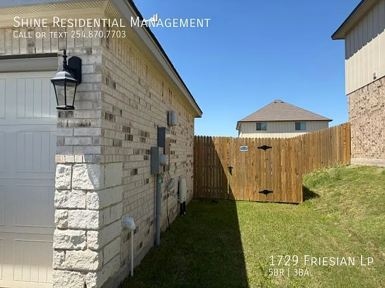 1729 Friesian Loop — Photo 3