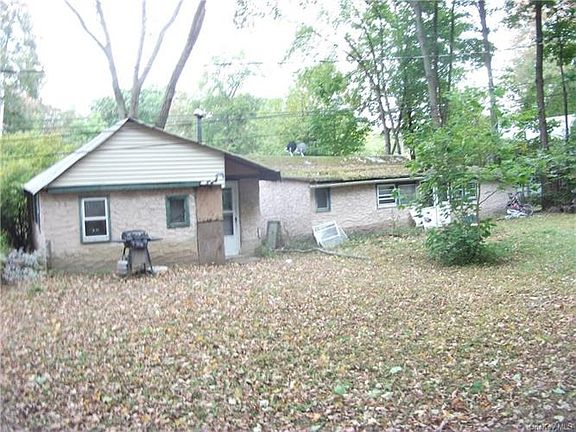 4th image of 3 Court Ave