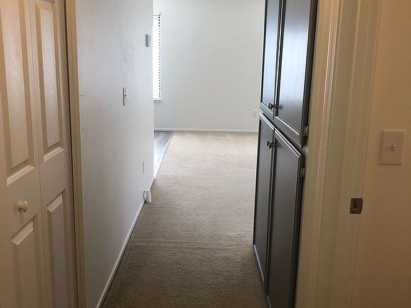 3rd image of 409 7th St W